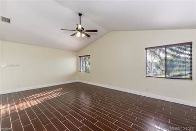Main picture of 8410 NW 57th Dr