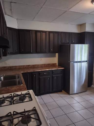 Main picture of 18 Ardmore Pl