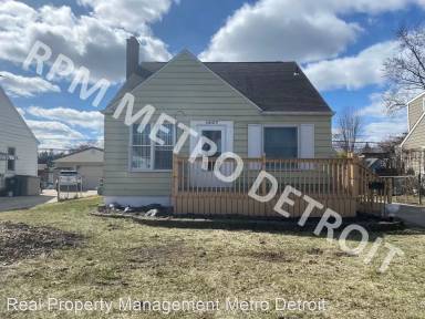 Main picture of 1607 N Alexander Ave