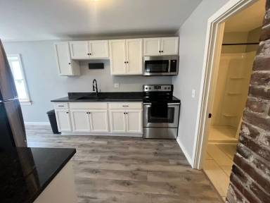 Main picture of 13 Freemont St