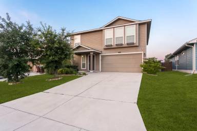 Main picture of 345 Perch Horizon
