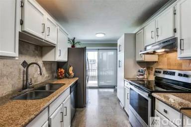 Main picture of 7929 Meadow Park Dr