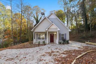 Main picture of 2515 Lakeview Trl
