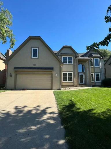 Main picture of 10708 W 128th Pl