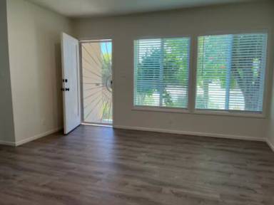 Main picture of 16424 S Denker Ave
