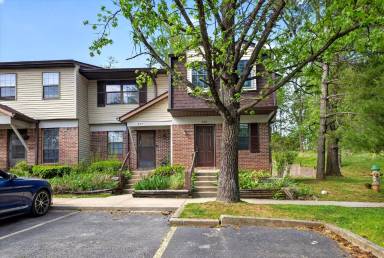 Main picture of 599 E Graham Pl
