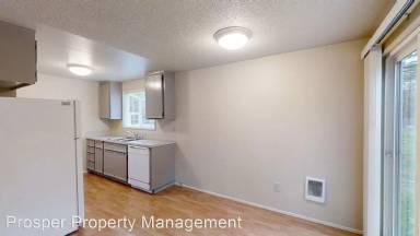 Main picture of 810 196th St E