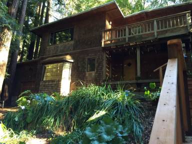 Main picture of 530 Cascade Dr