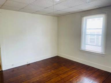 Main picture of 553 Lincoln St