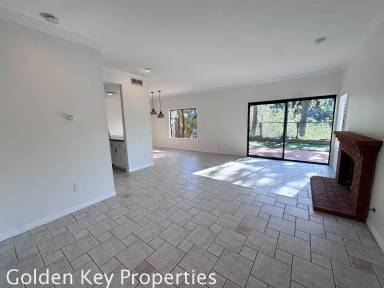 Main picture of 2977 Glenbrook St