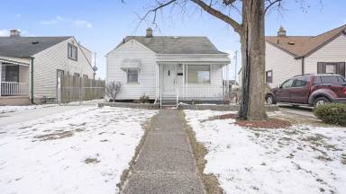 Main picture of 14758 Mulberry St