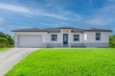 Main picture of 15245 Brainbridge Cir