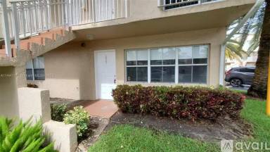 Main picture of Coral Pointe