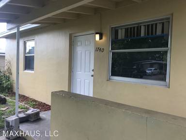Main picture of 1728 NW 18th St