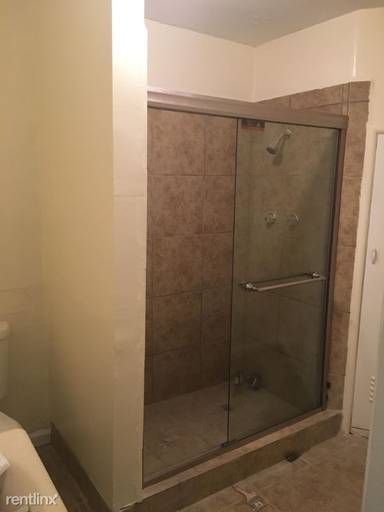 Main picture of 1105 Coffee Rd