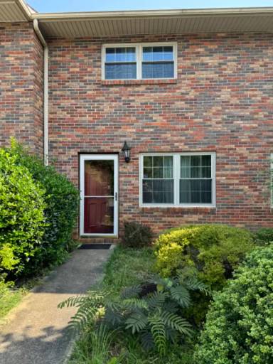 Main picture of 110 Colt Ln