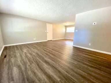 Main picture of 4421 Grayson St