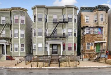 Main picture of 52 Groshon Ave