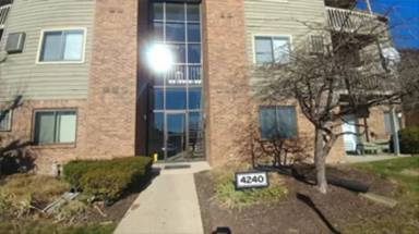 Main picture of 4240 Village Parkway Cir E