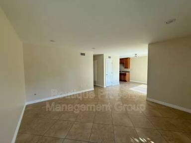 Main picture of 1126 S Clifpark Cir