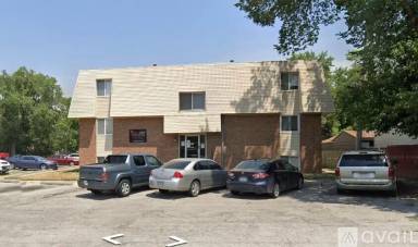 Main picture of 7810 Blondo St