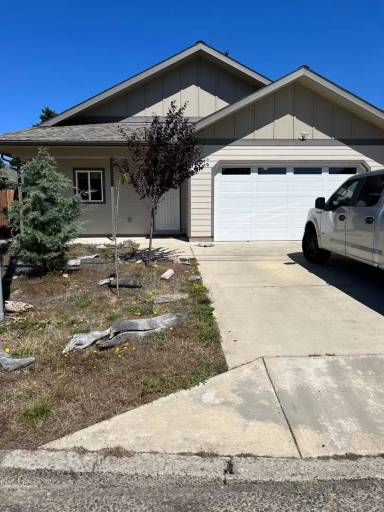 Main picture of 1550 Lakeshore Dr