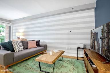 Main picture of 101 West 15th Street Apartments