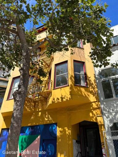 Main picture of 2256 Market St