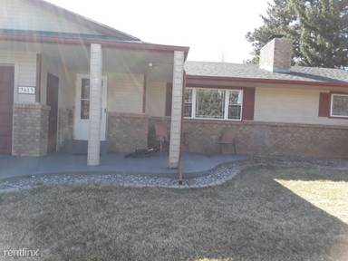 Main picture of 3613 Capitol Dr