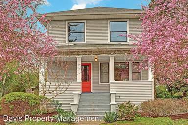 Main picture of 1327 13th Ave S