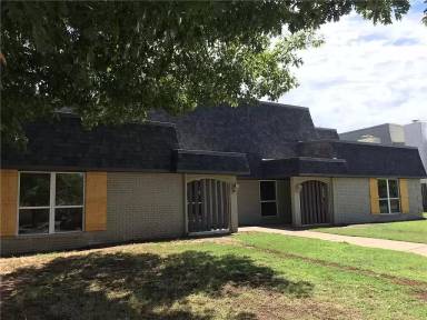 Main picture of 11012 Springhollow Rd