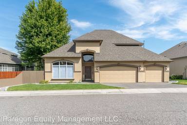 Main picture of 1936 Penny Royal Ave