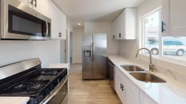 Main picture of 6114 Pembroke Dr