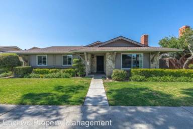 Main picture of 2619 W Aurora St