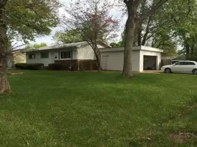 Main picture of 3240 W Crestview St
