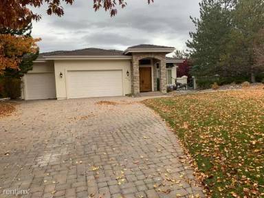 Main picture of 4300 Juniper Trl