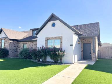 Main picture of 2723 137th St
