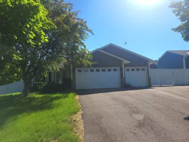 Main picture of 17280 Foliage Ave