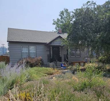 Main picture of 2320 N 28th St