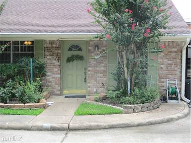 Main picture of 10122 Shadow Wood Dr