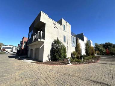 Main picture of 166 Log Pond Ln