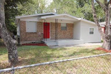 Main picture of 4438 Melvin Cir W