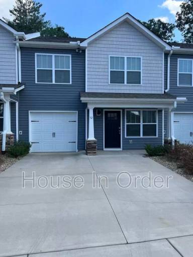 Main picture of 32 Malcolm Ct