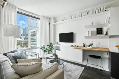 Main picture of 133 W Wacker Dr