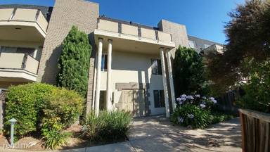 Main picture of 3090 Los Prados St