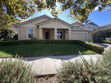 Main picture of 25875 Stephens St