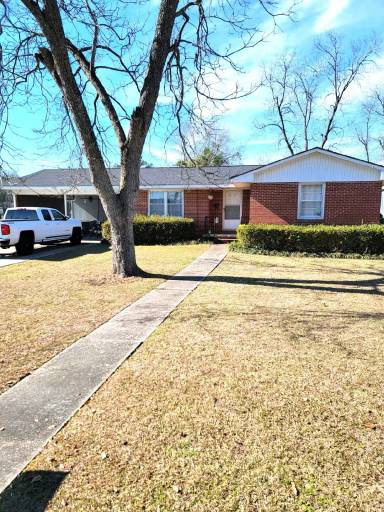 Main picture of 716 Comer Ave