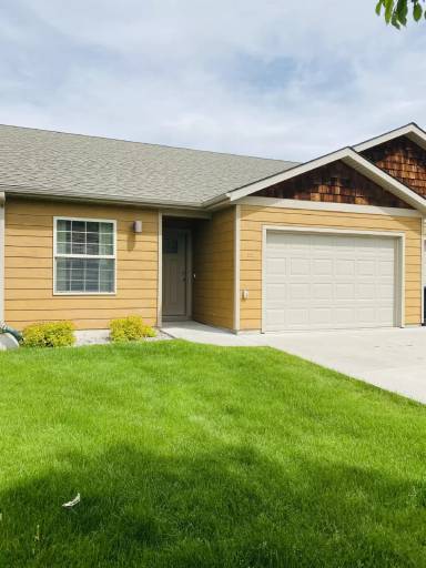 Main picture of 155 Droulliard Ave