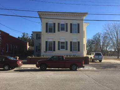 Main picture of 26 Kerwin Matthews Ct