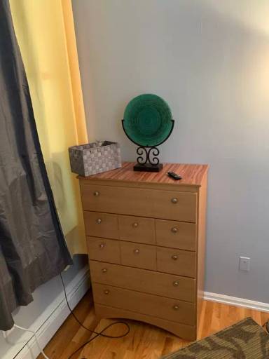 Main picture of 133 Howe St